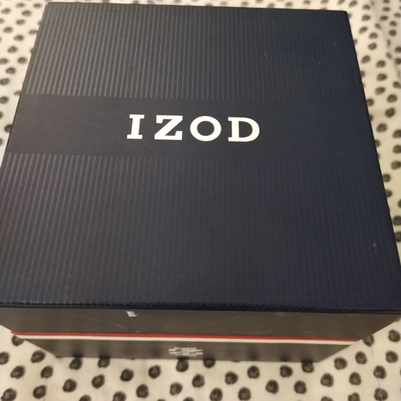 NEW! Men's Izod Watch w/ Bracelets - Picture 11 of 12